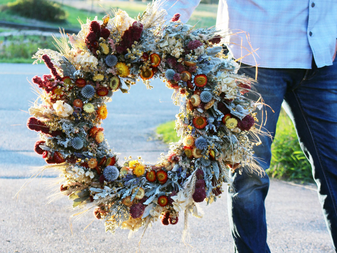 How to care for your dried wreath